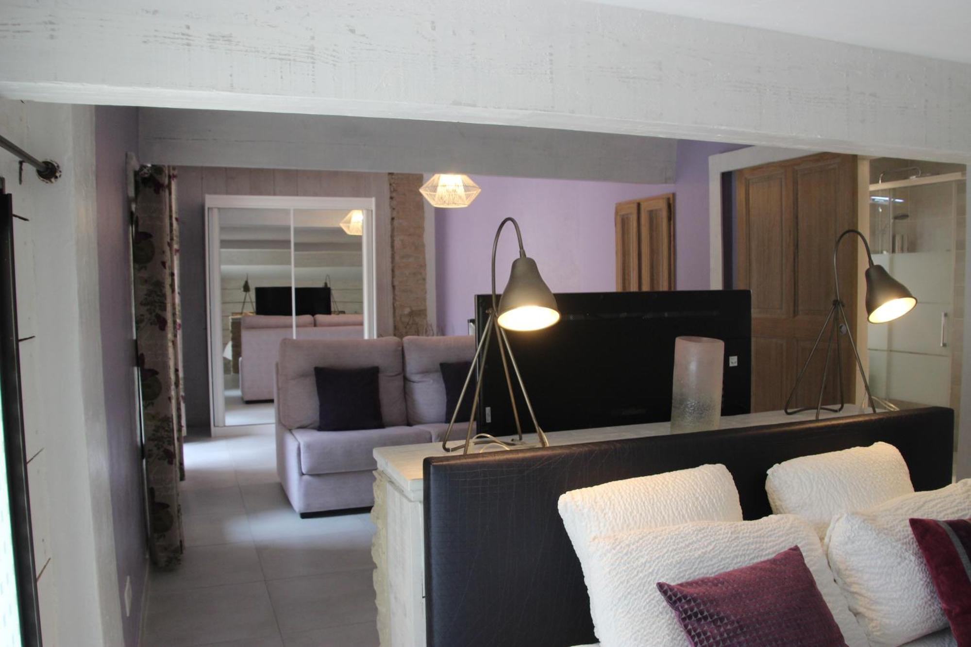 Le Hameau Fleur De Pierres , Chambre , Gite Et Table D'Hotes Murs  Εξωτερικό φωτογραφία